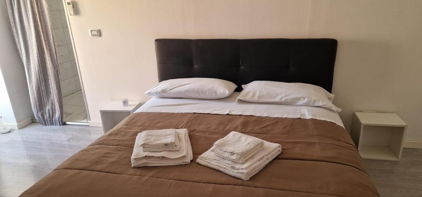 Di Fronzo Guest House T 特里贾诺 外观 照片